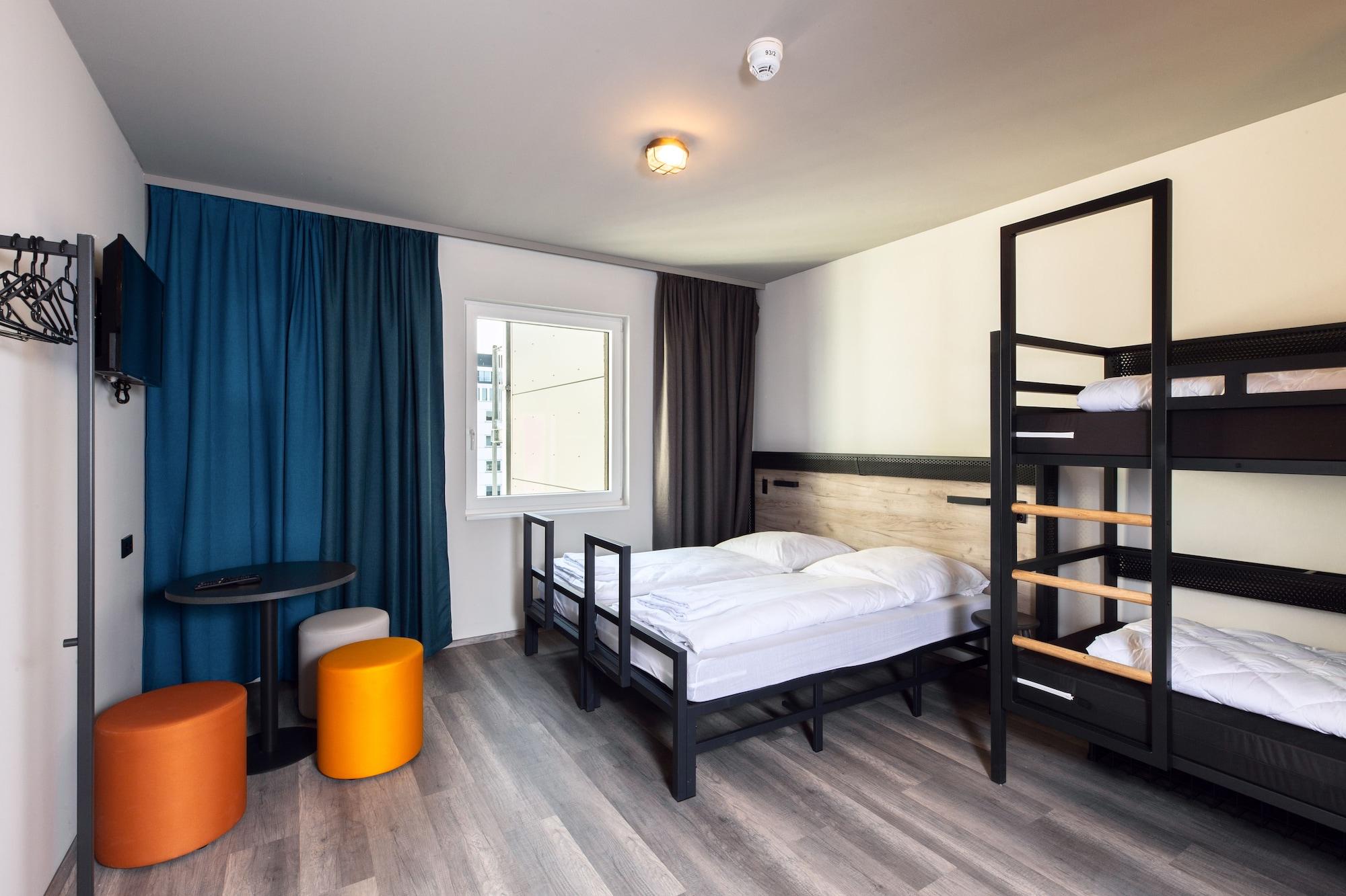 Hotel A&o Frankfurt Ostend 2*